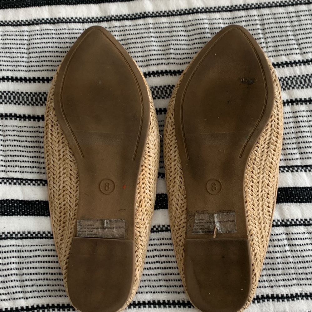 Universal Thread flats - Picture 3 of 3